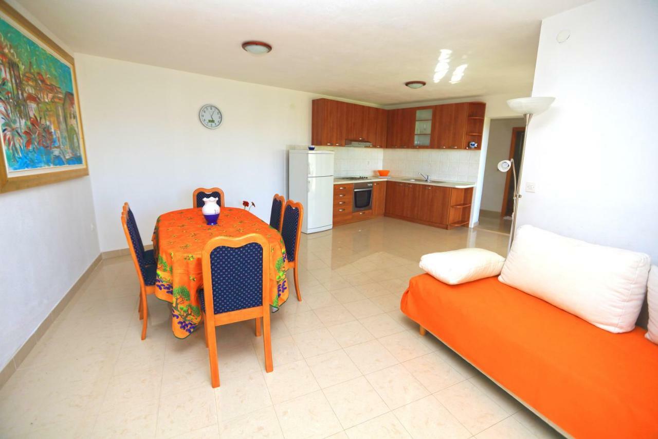 חוואר Villa Lucija מראה חיצוני תמונה