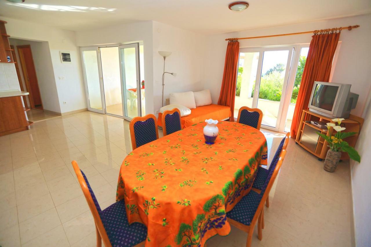 חוואר Villa Lucija מראה חיצוני תמונה